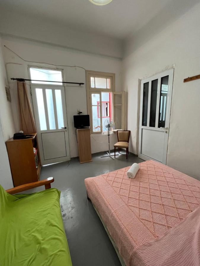 Ngm . Home Пирея Екстериор снимка
