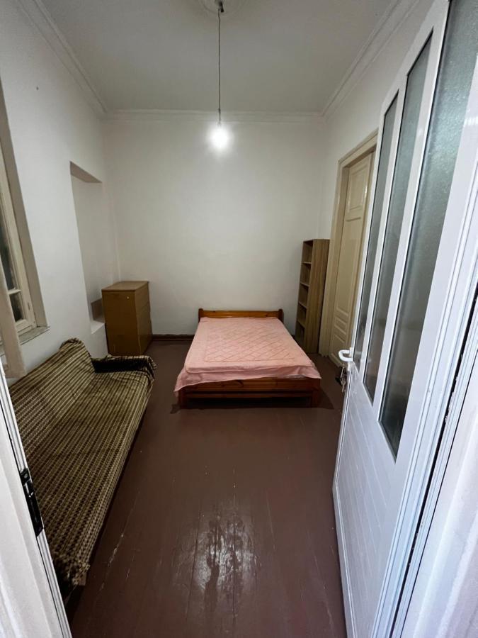Ngm . Home Пирея Екстериор снимка